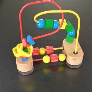 Melissa & Doug Vibrant Bead Maze